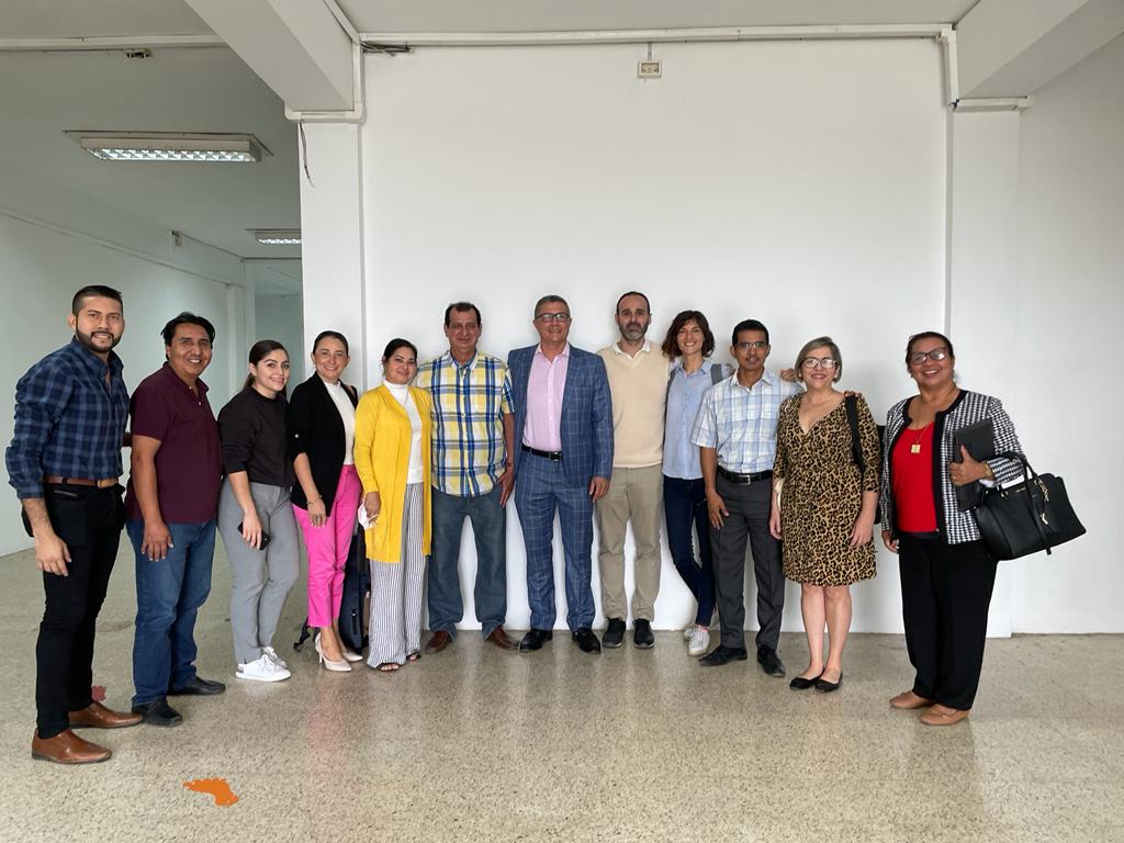 Encuentro académico en ULEAM, Manabí · octubre de 2022